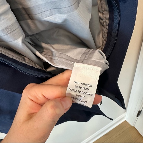 Peter Millar Water Resistant Windbreaker Rain Jacket Navy Crown Sport Small - Picture 8 of 16
